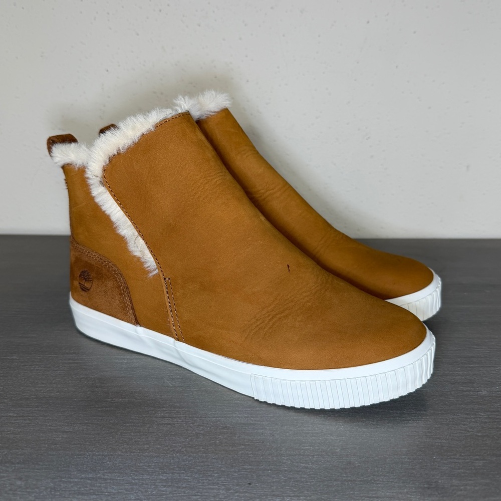 Timberland Women's Skyla Bay Pull-On Boots, Medium Brown Nubuck Sz 8.5 US